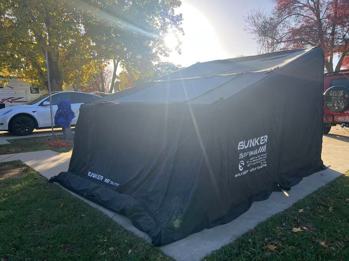 B #2 people inflatable tent with 1 living room
