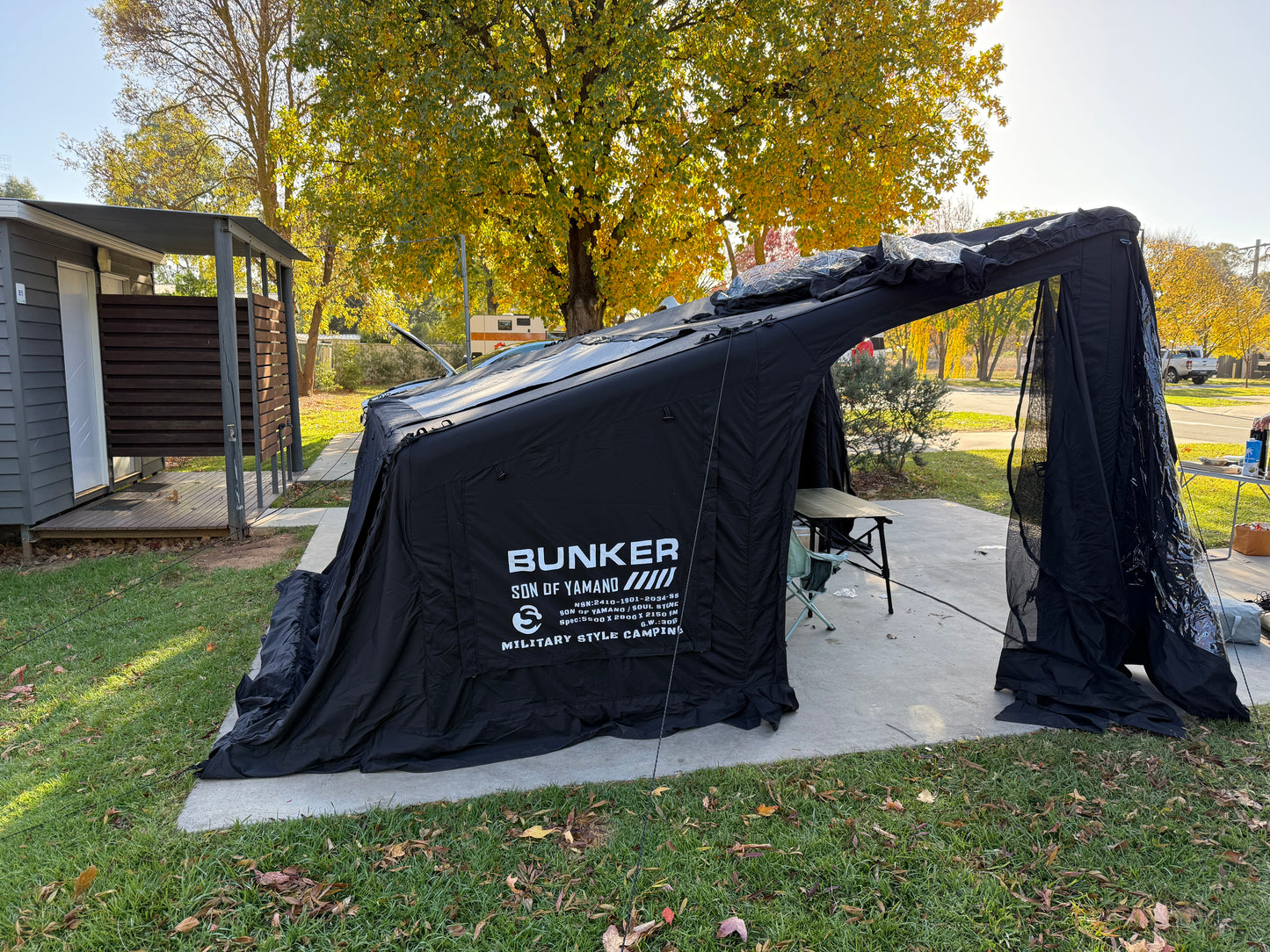 B #2 people inflatable tent with 1 living room