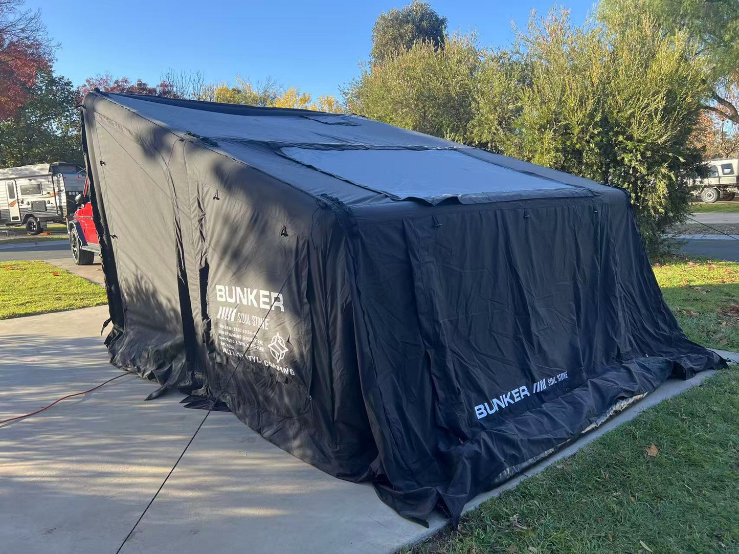 B #2 people inflatable tent with 1 living room